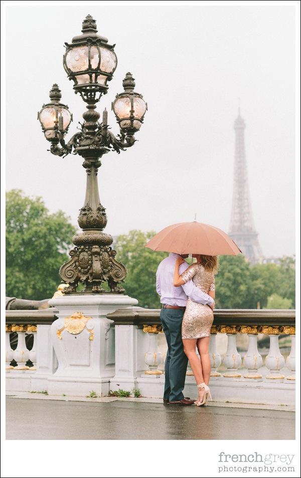 French Grey Photography Engagement Paris 020