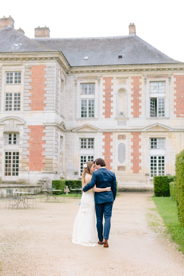 Summer Wedding: Chateau de Vallery | French Grey Photography