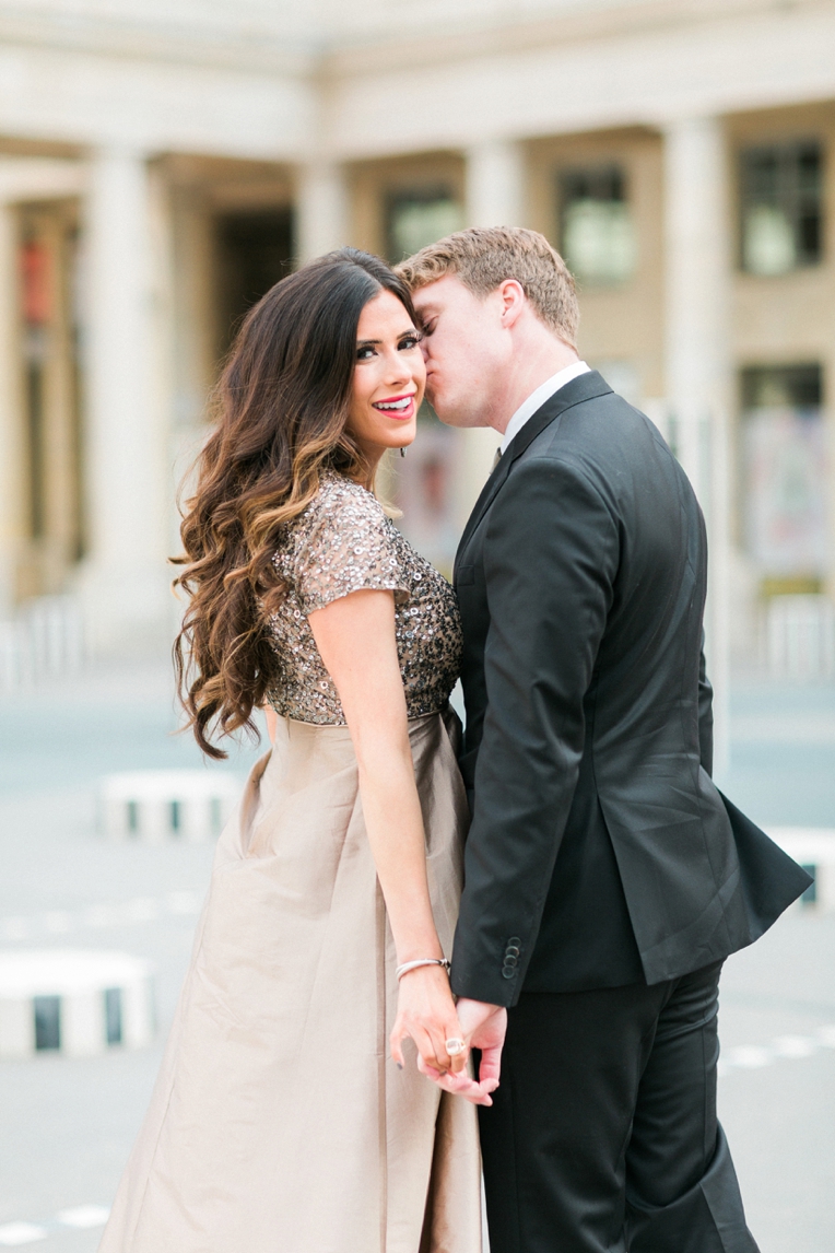 Maternity session with Emily Gemma: Paris, France | French Grey Photography