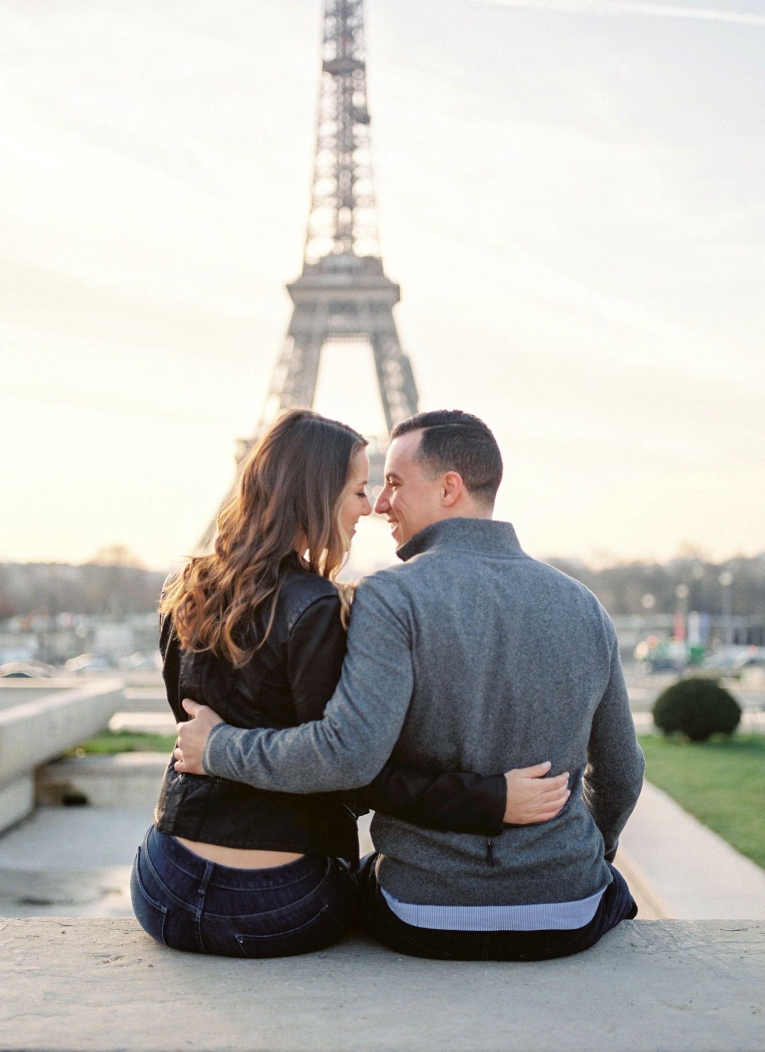 Paris Engagement Film French Grey Photography3