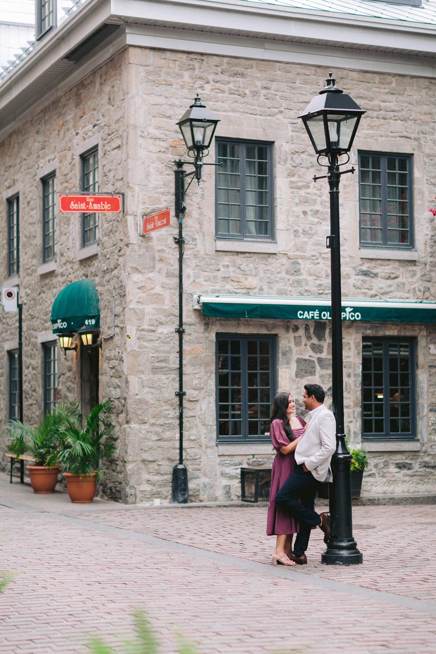 Their love story unfolds in the picturesque streets of Montreal