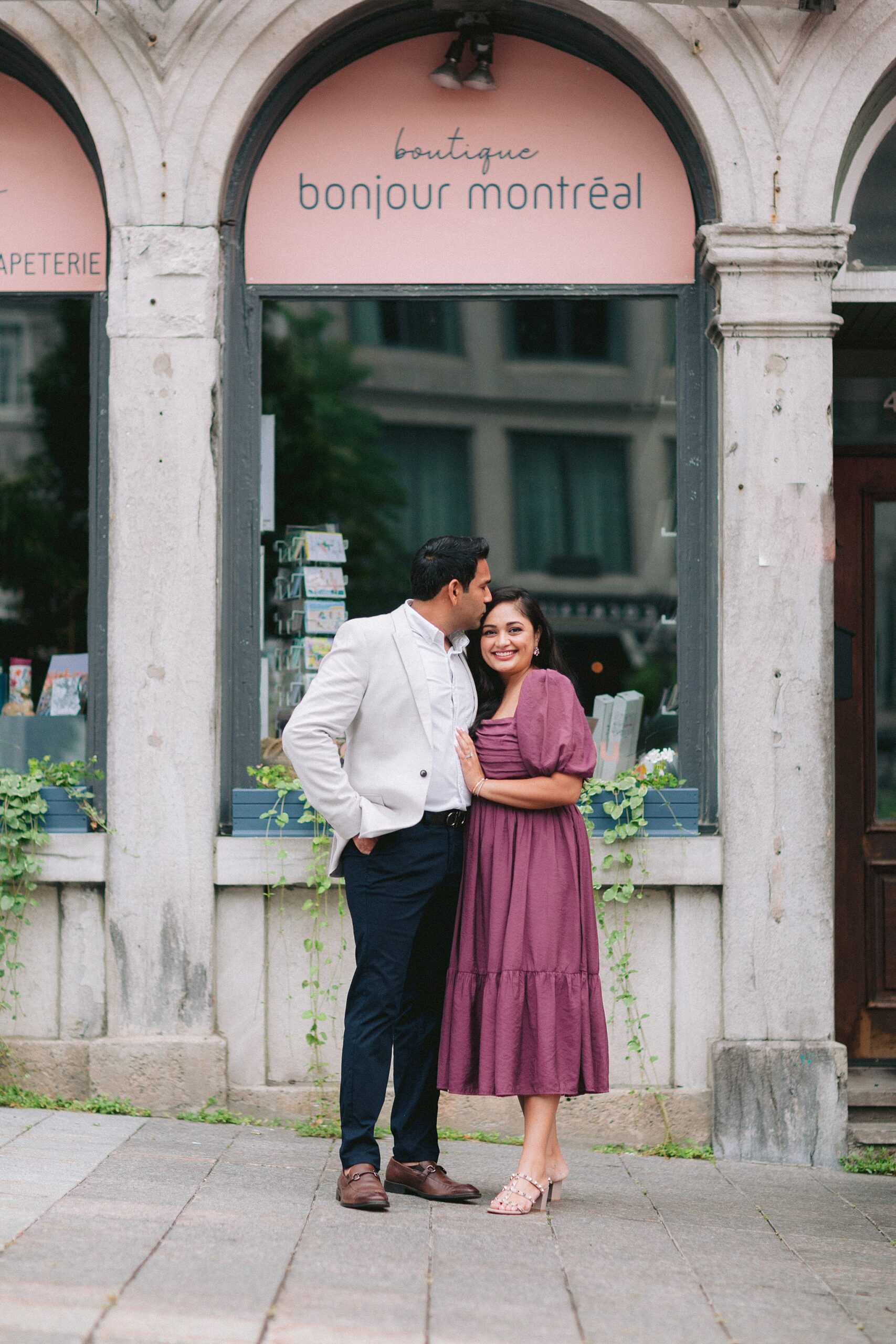 City love: an engagement session in Montreal
