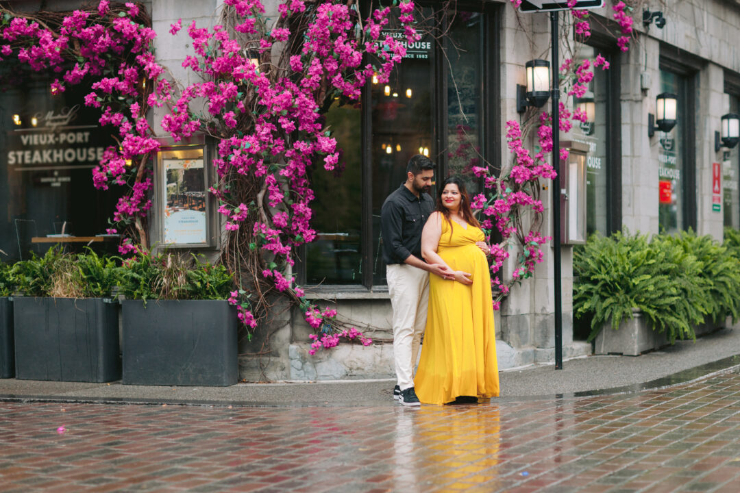 A stunning Maternity Journey: Capturing Love in Montreal's Old