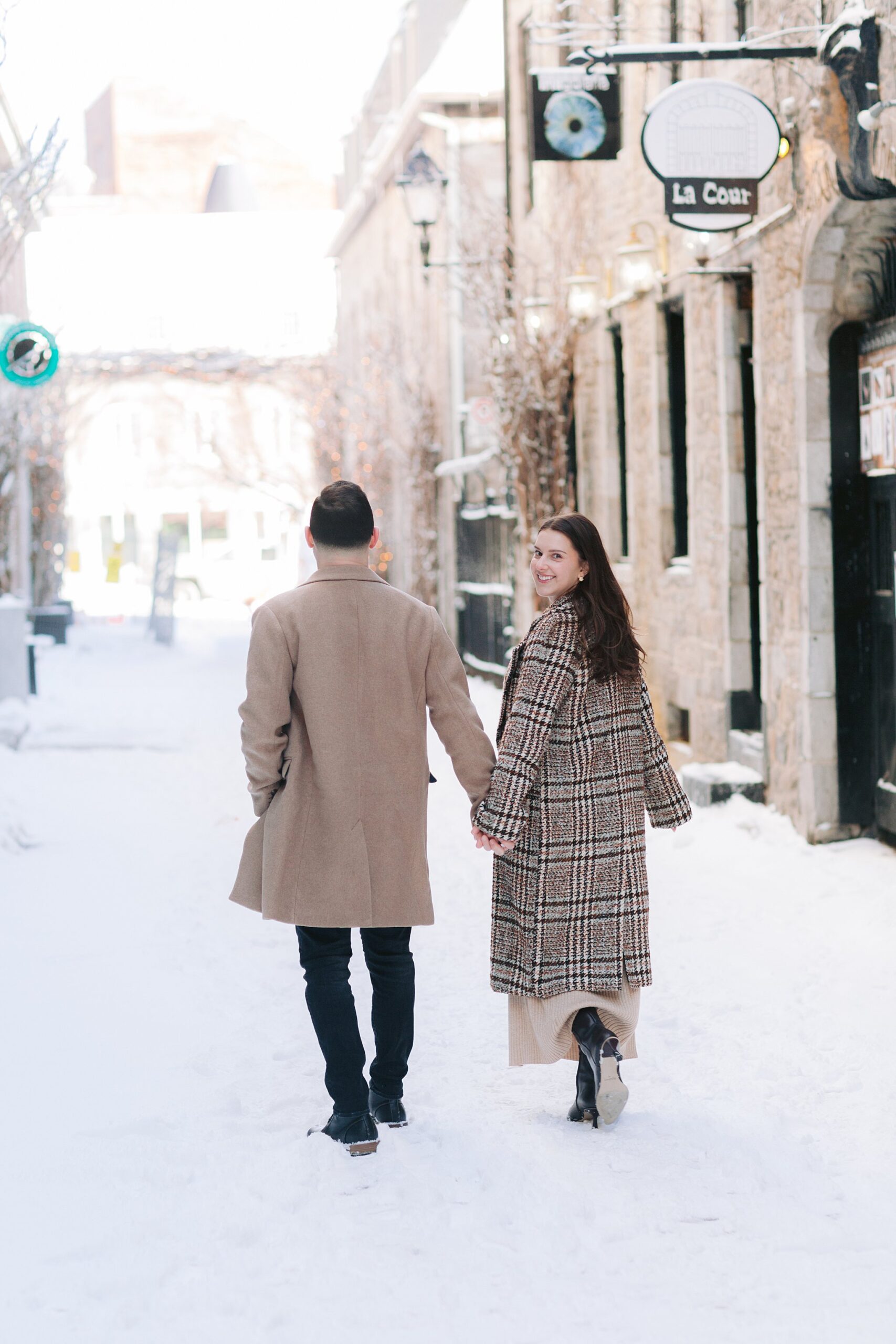 Professional Montreal photographer captures a magical winter engagement session.